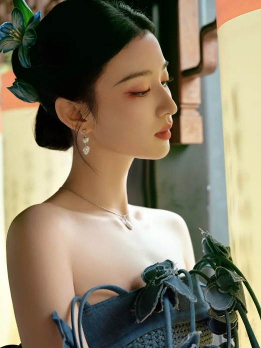 向太谈向佐被赌场追债，帮人家担保被说烂赌，何超琼打电话道歉