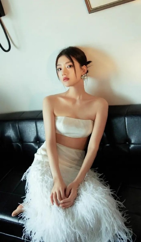 77岁何庆魁再婚引热议：问赵本山“要不要登记”，为高秀敏补上迟来的“名分”？